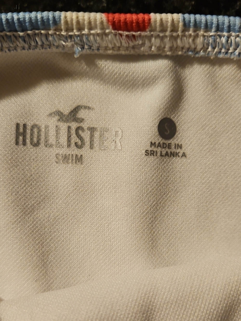 Hollister Ribbes Flower Bikini - Picture 2 of 4